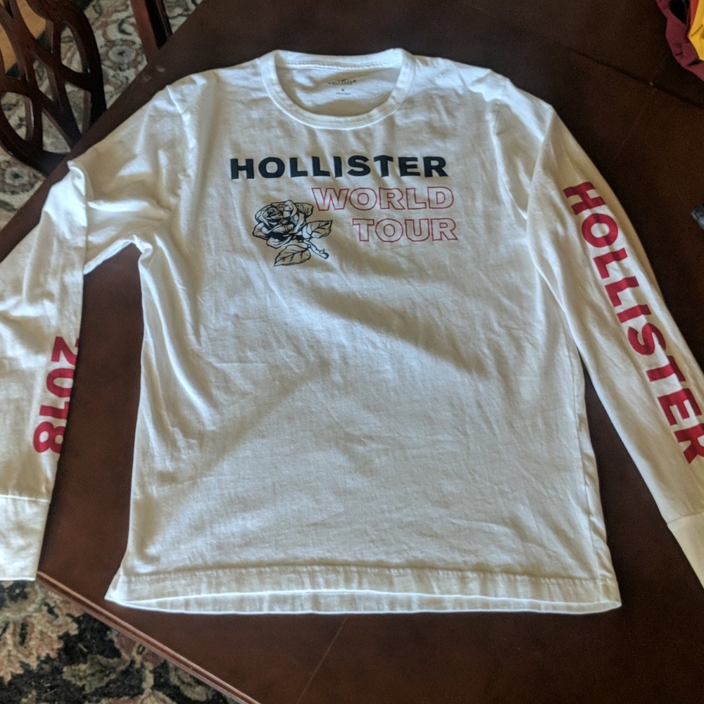 Mens Hollister long sleeve world tour t-shirt